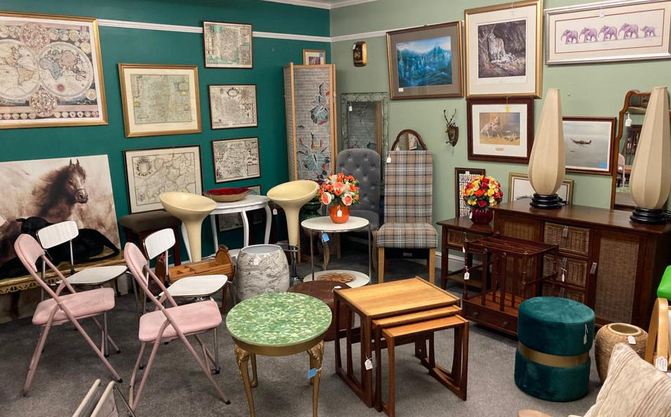 Ivy Antiques Petersfield Village